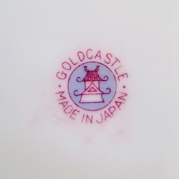 Vintage Gold Castle of Japan Plates Fruit Centers with Red and Gold Scallops - Picture 6 of 10